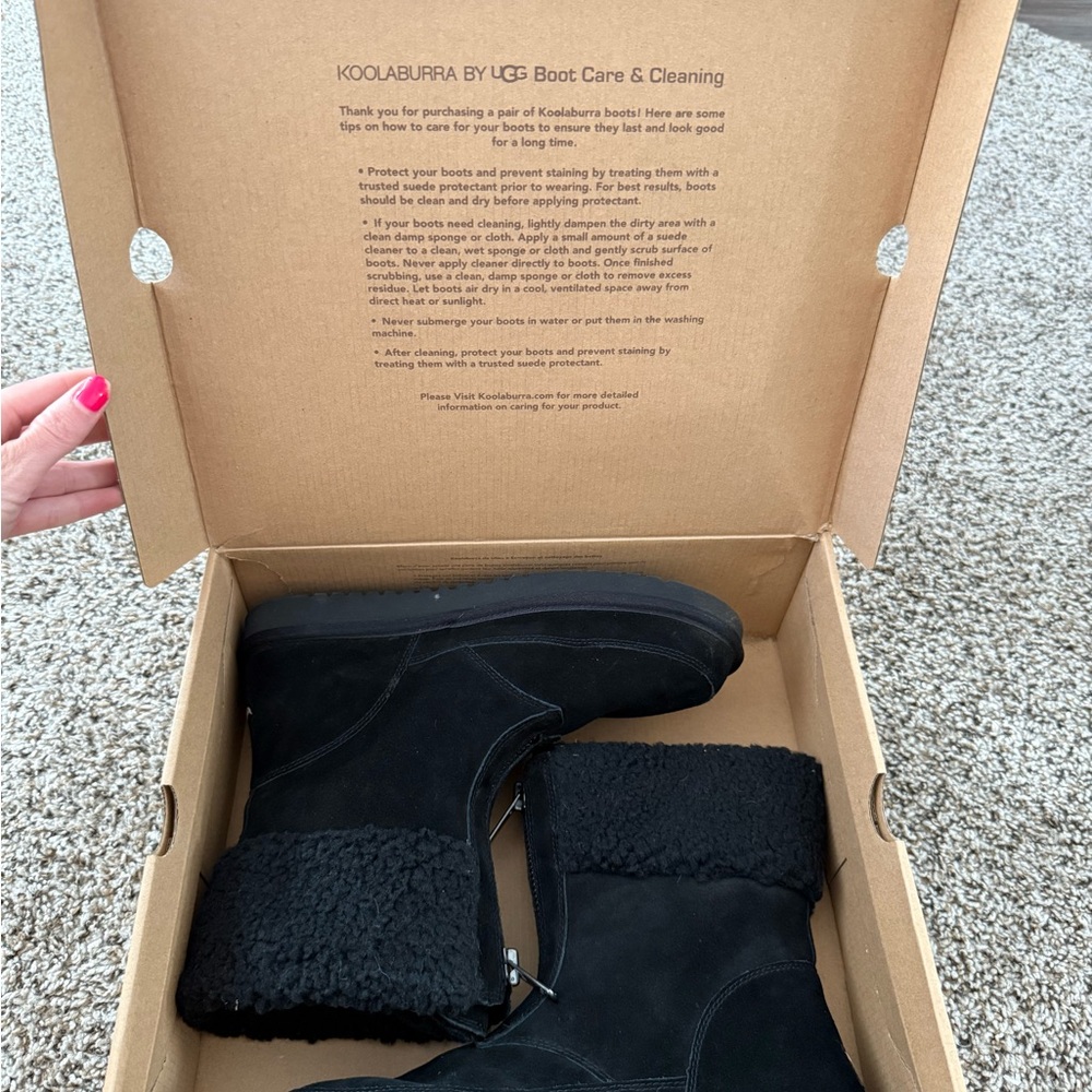 Koolaburra Women's Black Winter Boots